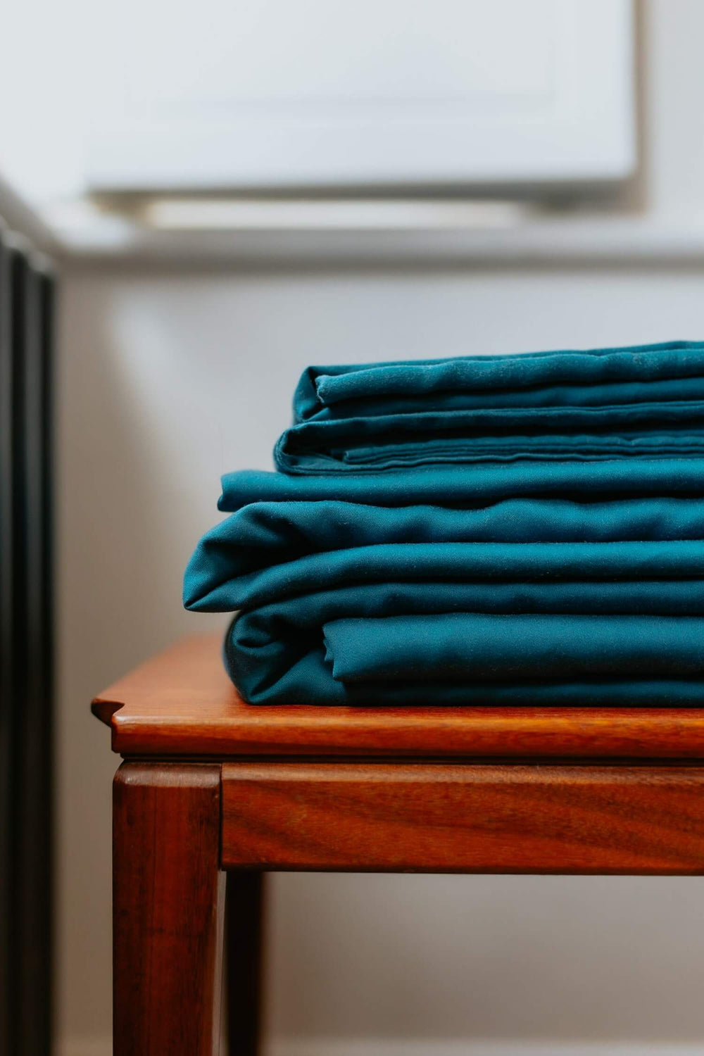 Deep Teal Fitted Sheet with TENCEL™ Lyocell