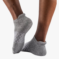 roam - organic combed cotton trainer socks